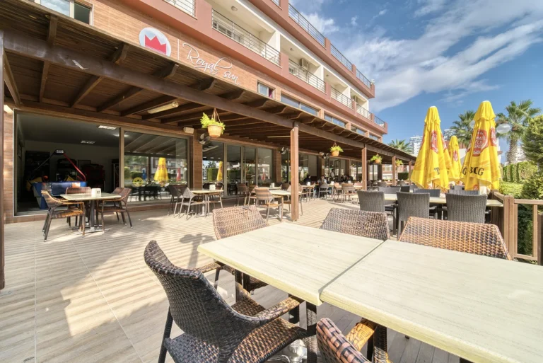 Royal-Sun-Restaurant_04