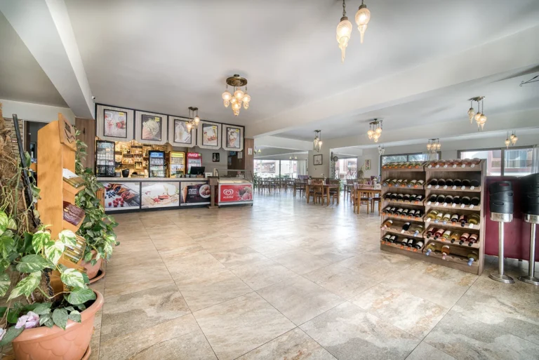 Royal-Sun-Restaurant_06